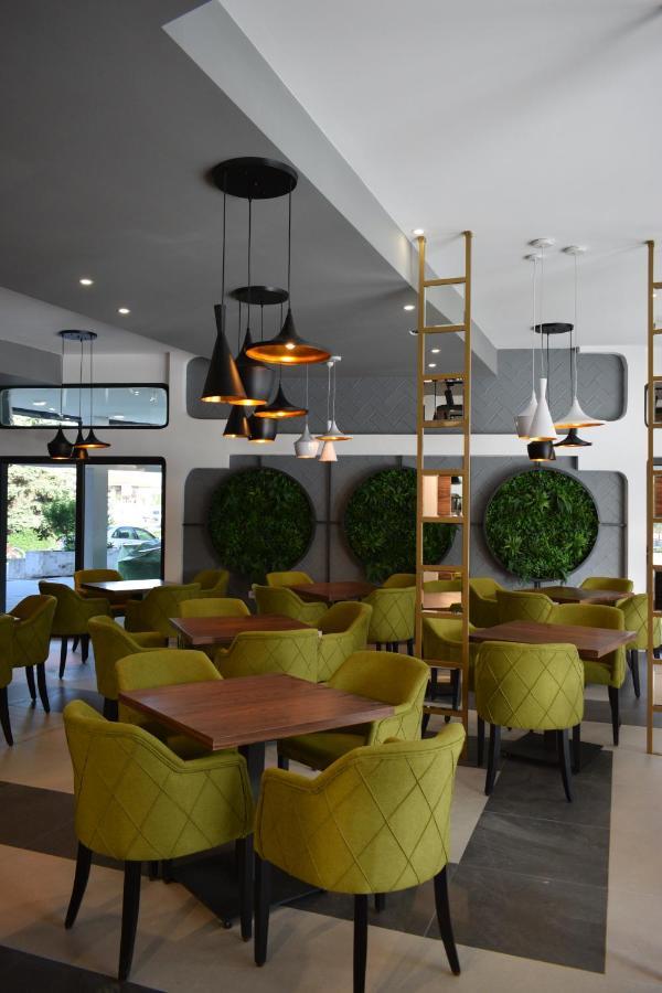 Hotel Prenociste Srebrno Jezero Veliko Gradište Exterior foto